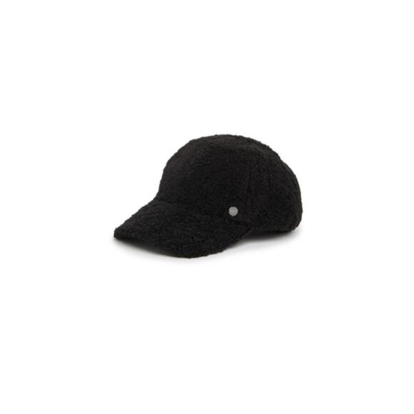 Vince Camuto Sherpa Fleece Cap - Picture 1 of 5